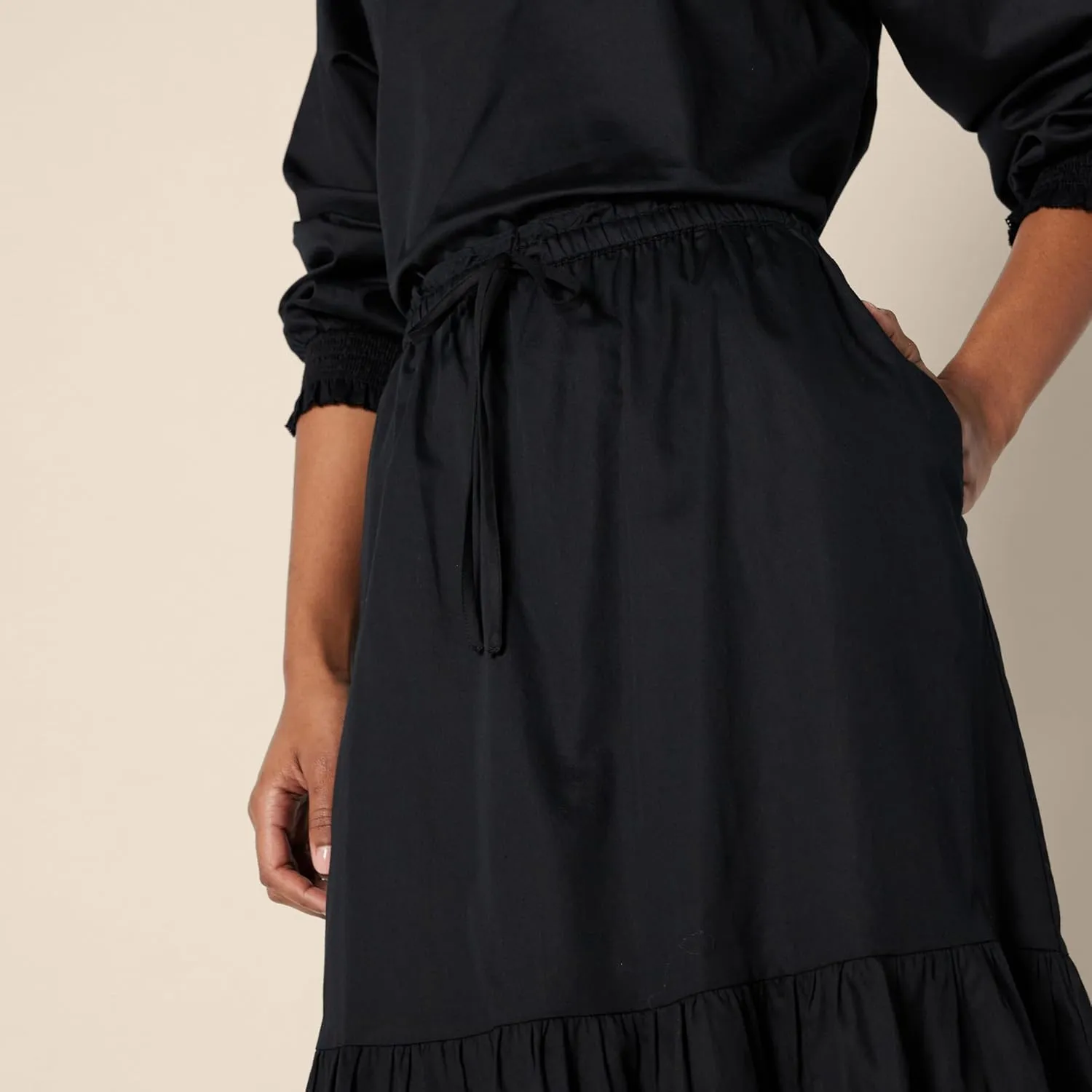 Amazon Essentials Women's Mid-Rise A-line Cotton Sateen Tiered Midi Skirt (Top Sold Separately)