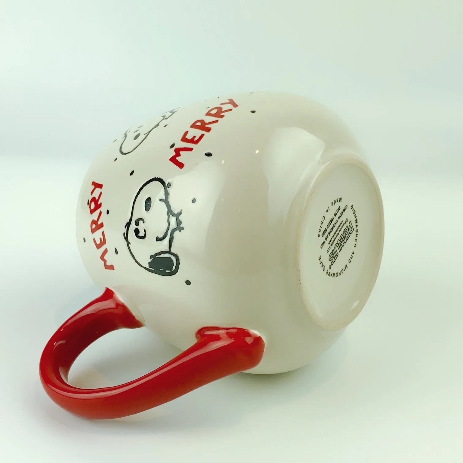 Peanuts Snoopy Merry Happy Faces Ceramic Red Mug 18 oz