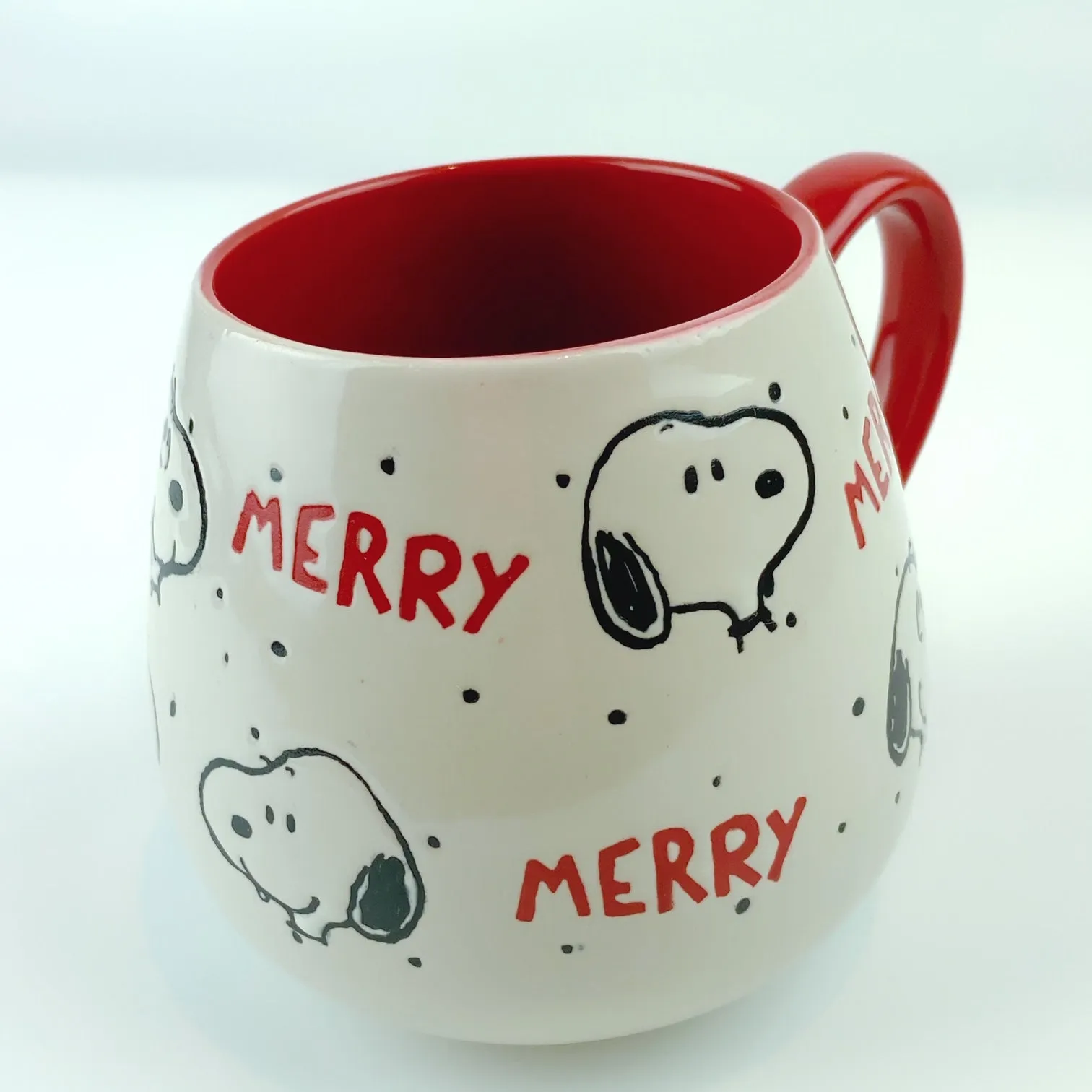 Peanuts Snoopy Merry Happy Faces Ceramic Red Mug 18 oz