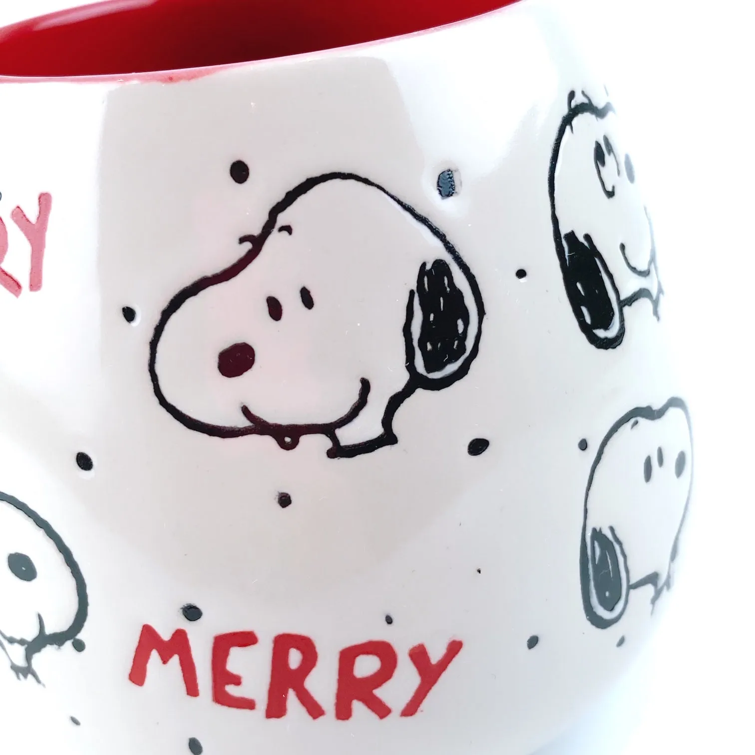 Peanuts Snoopy Merry Happy Faces Ceramic Red Mug 18 oz